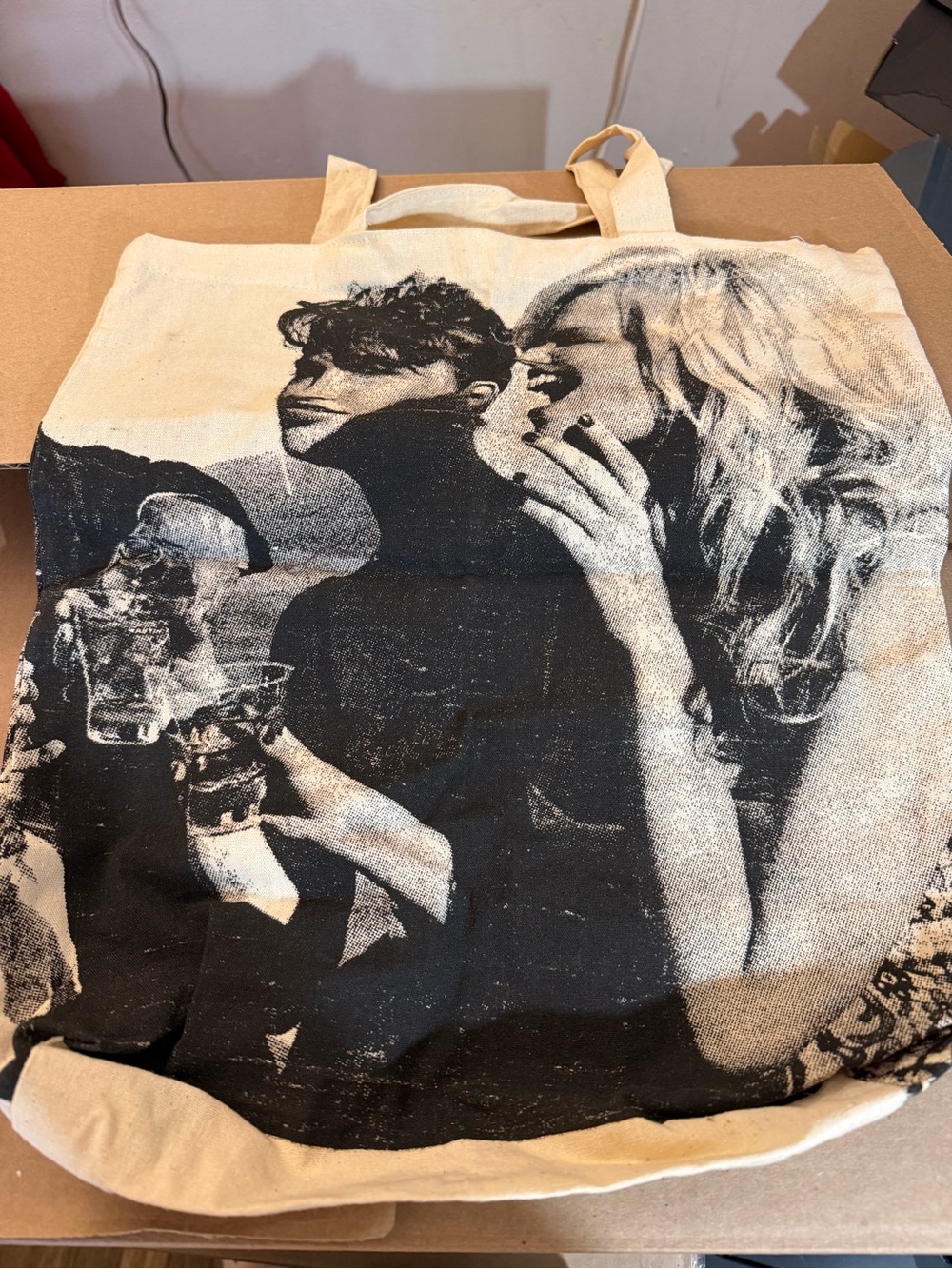 Italian Canvas Graphic Tote Bag in Natural and Black